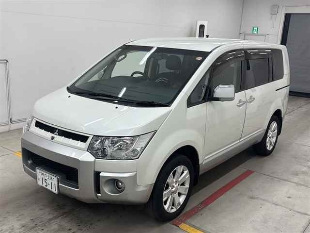 Mitsubishi Delica D:5 2018