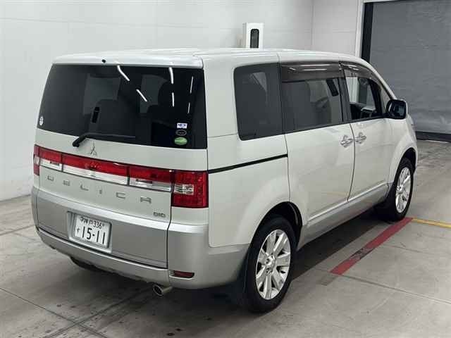 Mitsubishi Delica D:5 2018