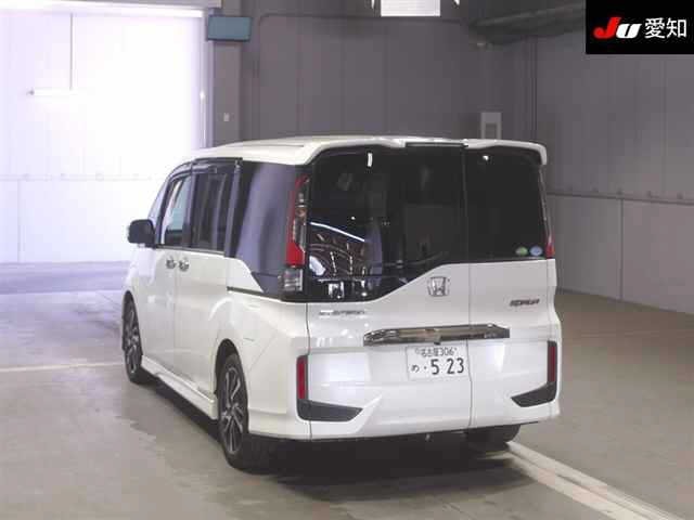 Honda Stepwgn 2016