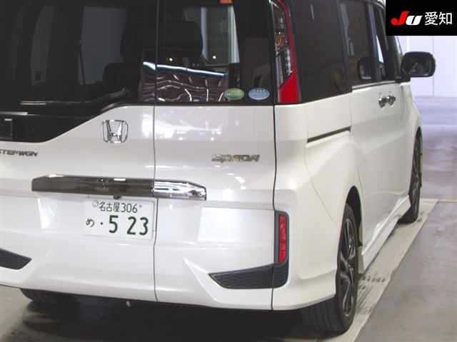 Honda Stepwgn 2016