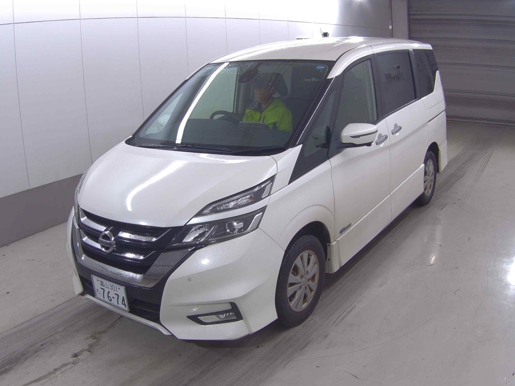 Nissan Serena 2018