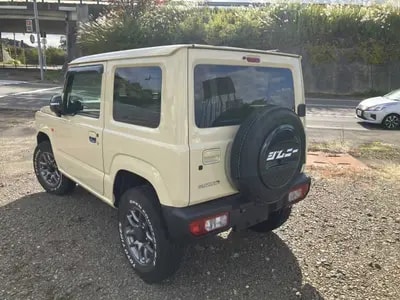 Suzuki Jimny 2023