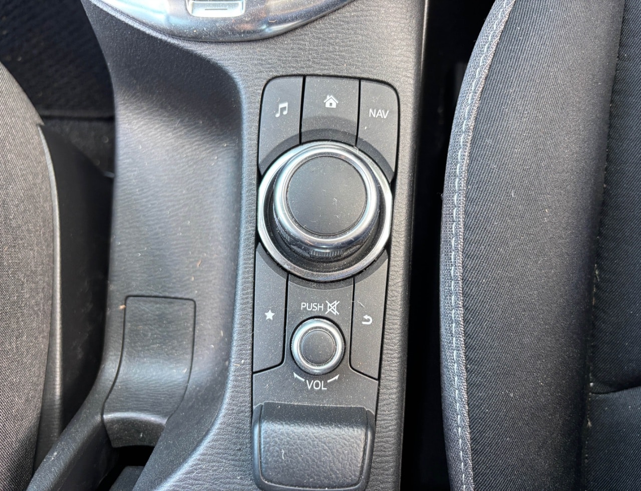 Mazda Mazda2 2025