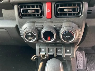 Suzuki Jimny Nomade 2025