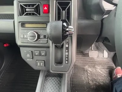 Daihatsu Taft 2025