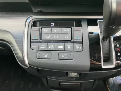 Honda Stepwagon Spada 2015