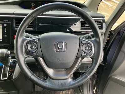 Honda Stepwagon Spada 2015
