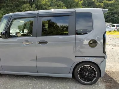 Honda N-box Custom 2024