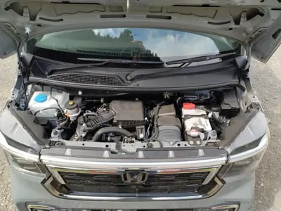 Honda N-box Custom 2024