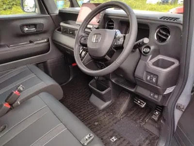 Honda N-box Custom 2024