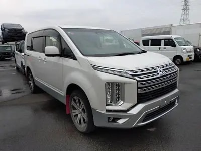 Mitsubishi Delica D:5 2019
