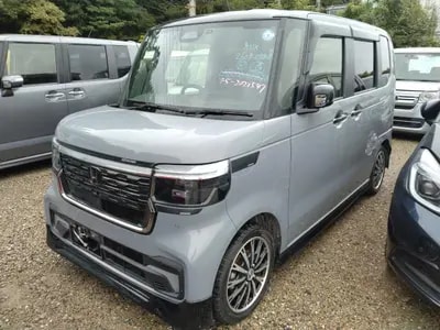 Honda N-box Custom 2024
