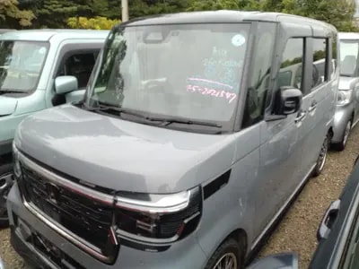 Honda N-box Custom 2024