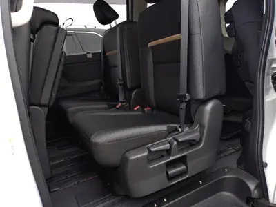 Nissan Serena 2025