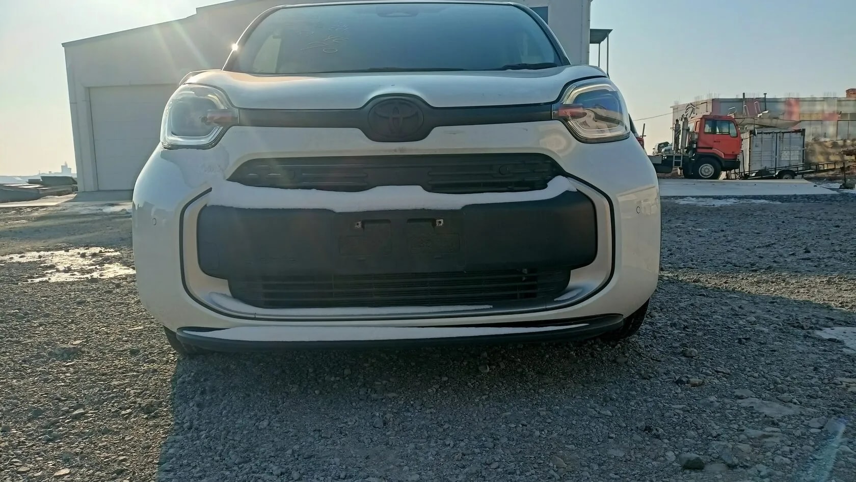 Toyota Sienta_history