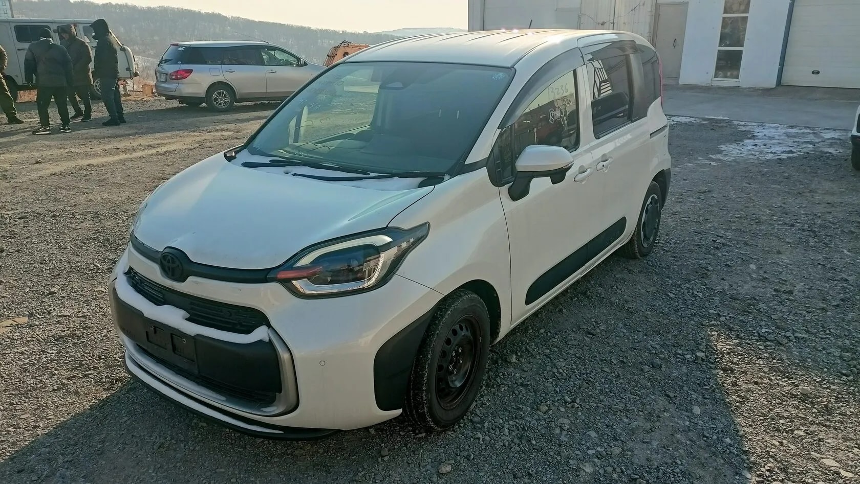Toyota Sienta_history