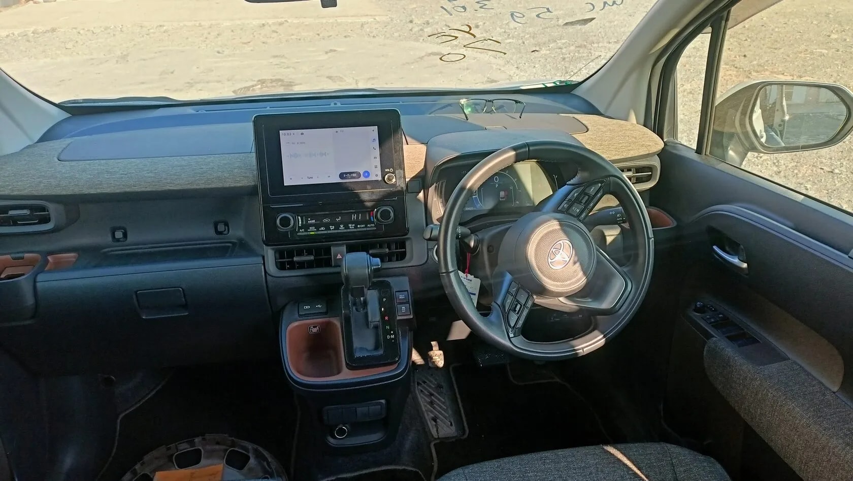 Toyota Sienta_history