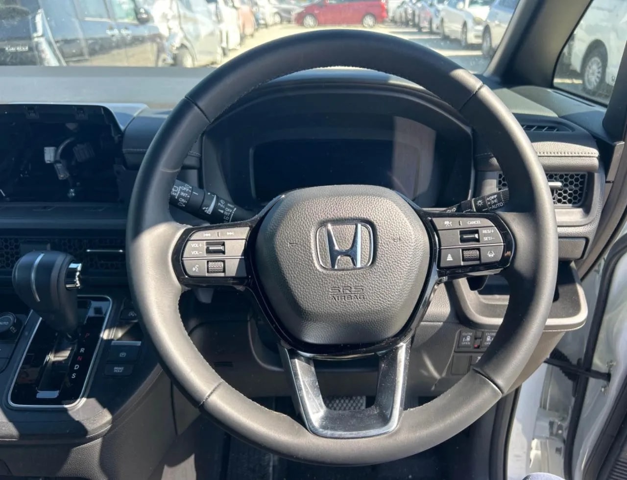 Honda StepWGN 4WD