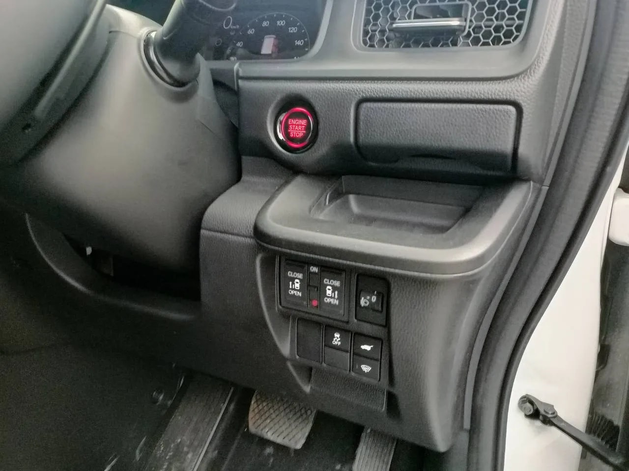 Honda StepWGN 4WD_history