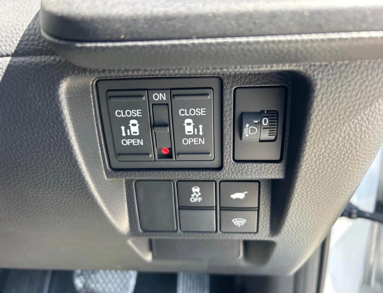 Honda StepWGN 4WD